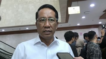 باليغ - دحض مجلس النواب بورو بورو - بورو مناقشة مشروع قانون وزارة الدولة ومشروع قانون TNI-Polri