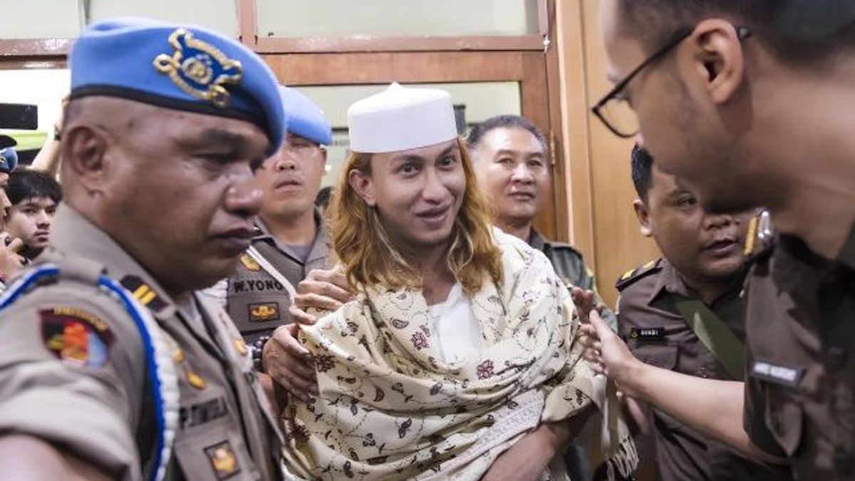 Bahar Smith Jadi Tersangka karena Memukuli Anggota Banser