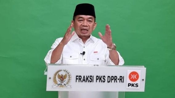 PKS:インドネシアの人々に祝福、政府は仕事の著作権法の実施を停止する必要があります
