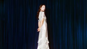 Laufey Hadirkan Film Pendek untuk 'Goddess', Hasil Kolaborasi dengan Celine Song