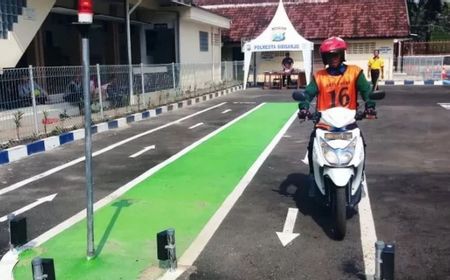 Kapolri Singgung Pembuatan SIM, Minta Periksa Relevansi Tes Angka 8 dan Zigzag