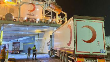 赤新月社はラマダンを支援するためにガザに3,000トンの人道支援を送る