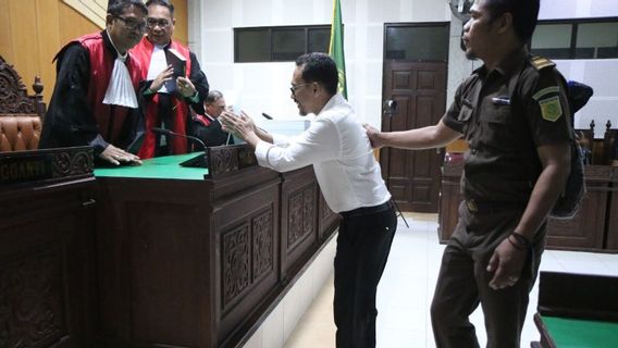 JPU KPK présente cinq témoins lors du procès de l’affaire de corruption de l’ancien maire de Bima Muhammad Lutfi la semaine prochaine