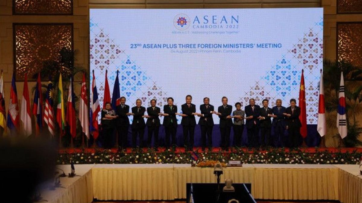 ASEAN Plus Three, Foreign Minister Retno Discusses Food And Energy Issues