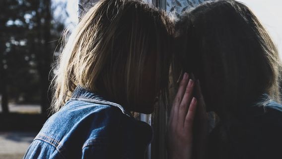  Oknum Polisi Mendadak Viral karena Perkosa Remaja 16 Tahun di Polsek