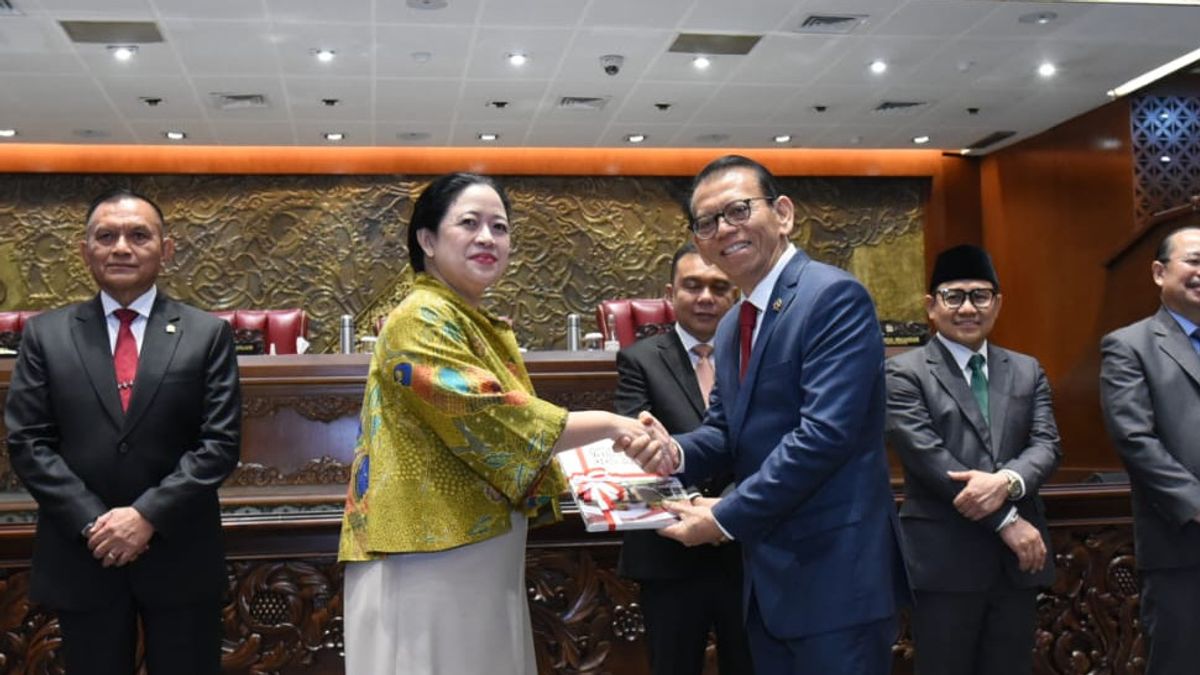 Puan Maharani Akui Kinerja DPR Belum Maksimal