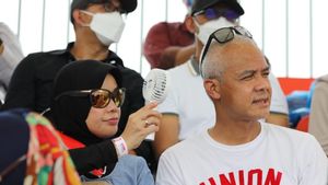 Ganjar Pranowo Datang Juga ke Lombok Nonton MotoGP, di Bandara Disambut Emak-emak