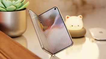 iPhone Foldable Getting Real? Samsung Said to Start Producing Apple's Secret Screen 2026