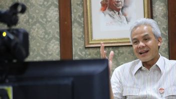 'My Daughter From Which Wife Are You?' Ganjar Pranowo Surprised When He Met A Student From NTB Named Ganjar