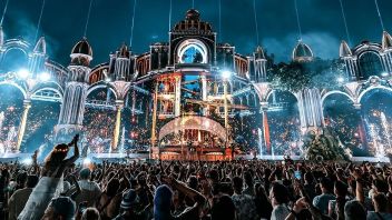 Setelah Insiden Panggung Kebakaran, Tomorrowland Dihadapkan dengan Penonton yang Meninggal Dunia