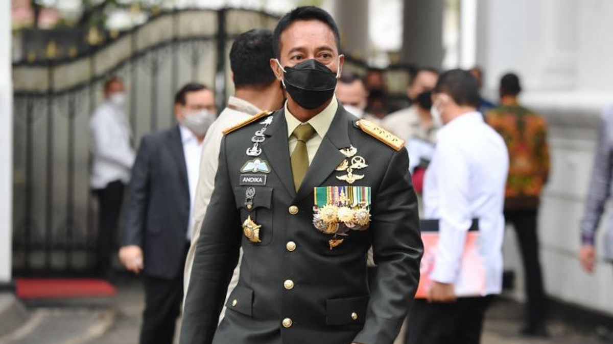 قائد القوات المسلحة الإندونيسية مستعد لمساعدة الشرطة على مواجهة التحديات الأمنية في عام 2022