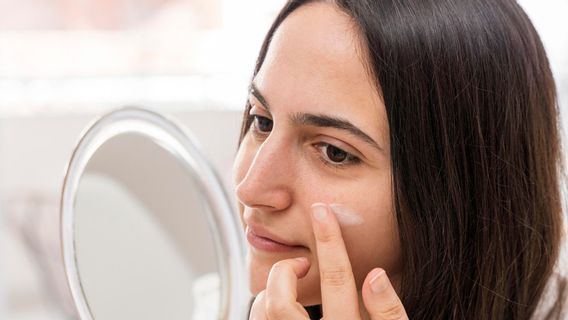 7 Correct Skincare Order for Sensitive and Acne-prone Skin, Don't Let It Be Reversed