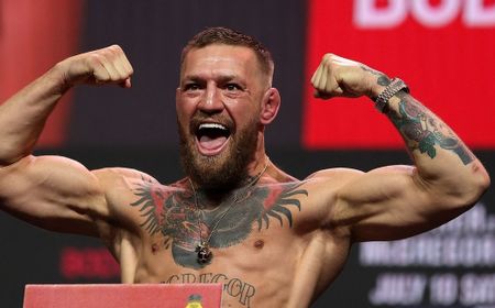 Wanita Ini Bikin Tato Nama Conor McGregor Dekat Payudaranya Gunakan Font Comic Sans, Netizen: Sangat Jelek