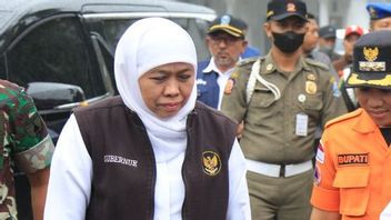 Governor Khofifah Asks The People Of East Java To Be Alert To High Wave Extreme Weather, In The Next Few Days