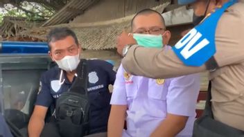 VIDEO: Police Extorted Up To IDR 2.5 Billion, Non-governmental Organization Personnel Handcuffed Immediately