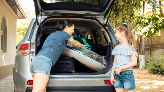 6 voitures familiales avec des gros valises idéales pour être une voiture familiale