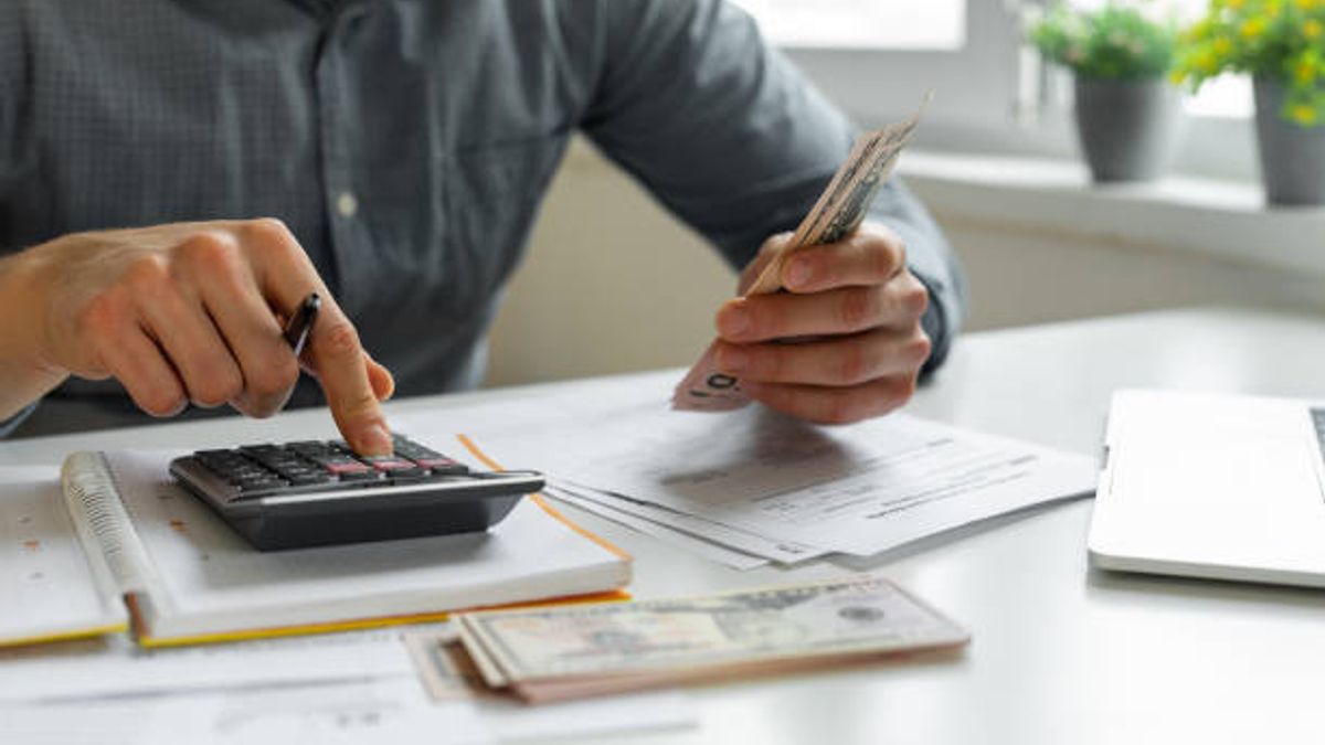 Personal Income: Definition, Type, And How To Manage It For A More Stable Finance
