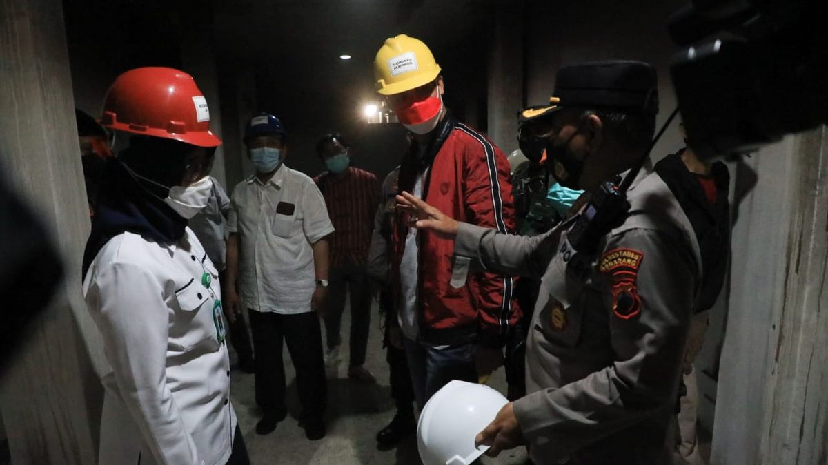 Ganjar Apresiasi Petugas RS Kariadi Semarang yang Sigap Tangani Pasien saat Kebakaran
