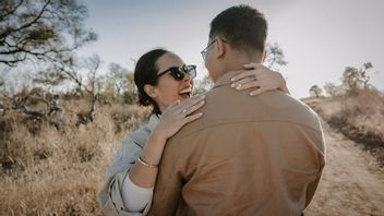 Saat Cinta dan Kemewahan Bersatu, Intip 7 Potret Pernikahan Darma Mangkuluhur dan Patricia Schuldtz