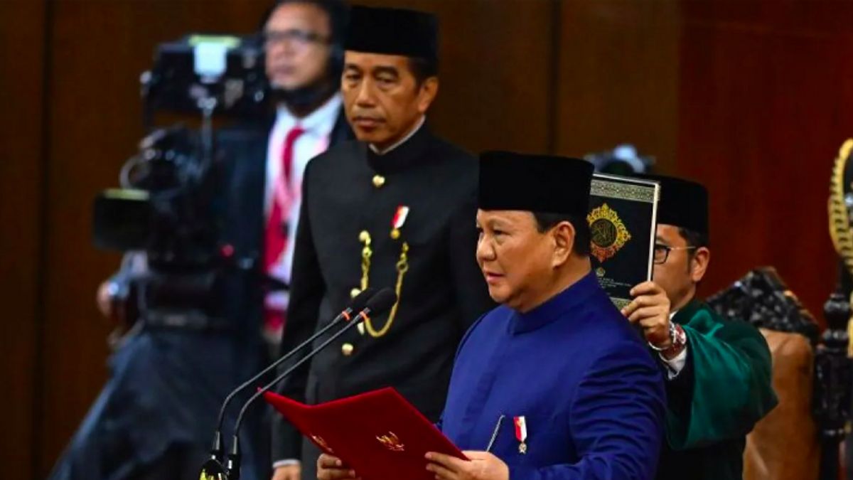 En regardant la signification des boucles de mode traditionnels Ujung Serong Special Betawi à la création de Prabowo Gibran