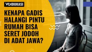 VIDEO: Kenapa Gadis Halangi Pintu Rumah Bisa Seret Jodoh di Adat Jawa?