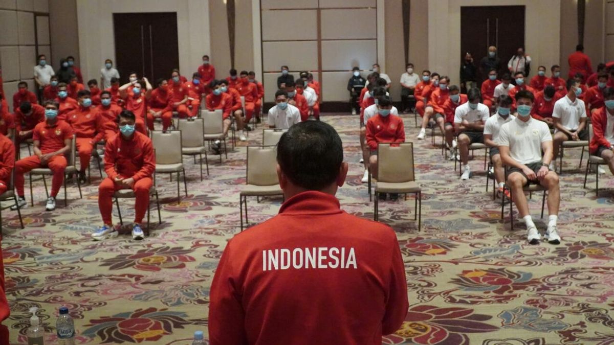 Ketum PSSIは、最初のトレーニングに先立ち、インドネシア代表チームの選手にモチベーションを注入します