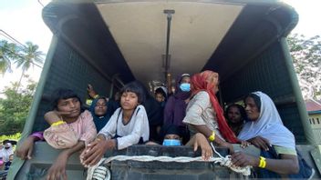 137 Rohingya Refugees Again Rejected By Ladong Residents Of Aceh Besar