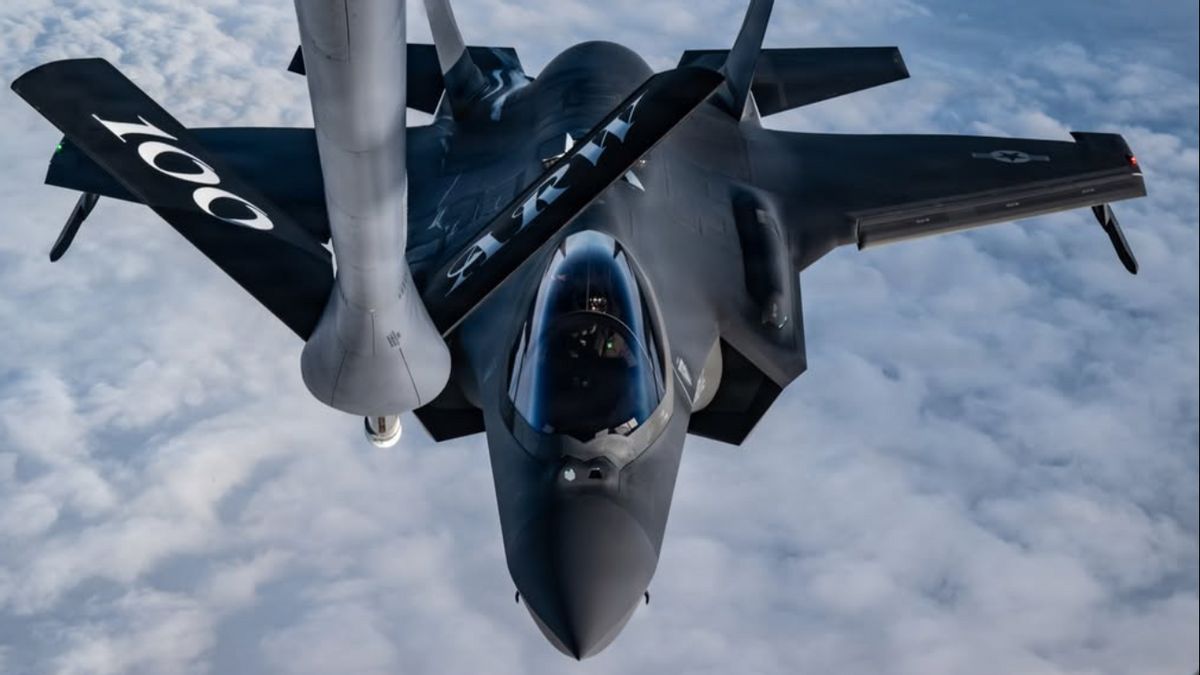 米国とイランのエスカレーションの真っ只中にヨルダンで数十機の米軍戦闘機が監視される