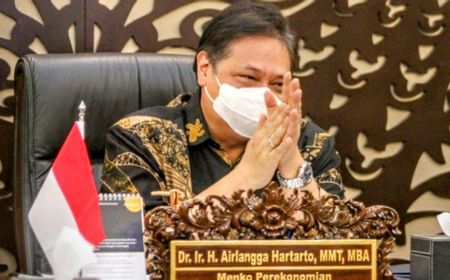 Airlangga Hartarto Bantah UU Cipta Kerja Bertentangan dengan UUD 1945