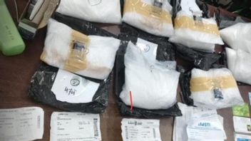 Polisi Amankan 4,1 Kg Sabu yang Diselundupkan Lewat Bandara SSK II Pekanbaru