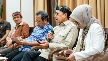 وزير الثقافة يقدم الوصول إلى أموال ثقافية ، ويقدم الفنانون من جاوة الغربية أسئلة عن فنون الدفاع عن النفس