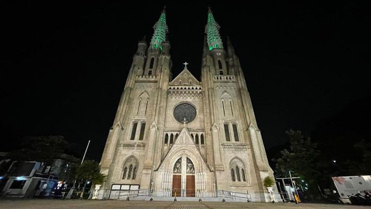 2022年のクリスマスミサを開催し、ジャカルタ大聖堂教会は2,180人の会衆を収容する準備ができています