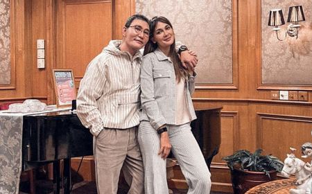 Luna Maya Kirim Bunga, Otis Hahijary Balas Beri Tas Berharga Ratusan Juta Rupiah