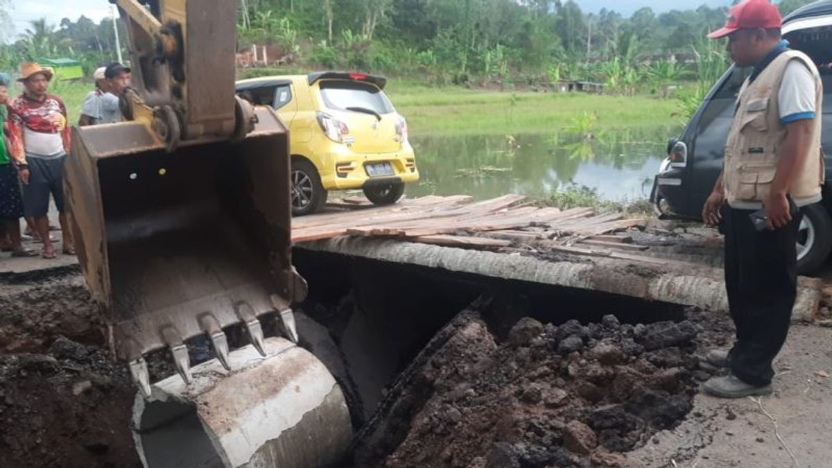 Ambruk Akibat Hujan Deras, Kini  Jalan Lintas Kabupaten Lahat- Empat Lawang Sudah Bisa Diakses