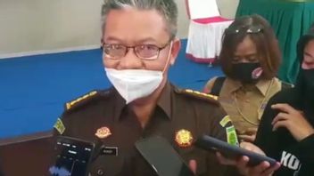 Le Maire De Tanjungpinang Retourne 2,3 Milliards De Roupies D’argent De L’État