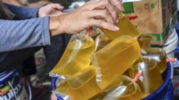 Police Name 2 Suspects In The Cooking Oil Hoarding Case In Bengkulu