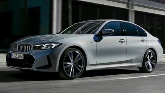 BMW Hadirkan 330i Terbaru di Malaysia 