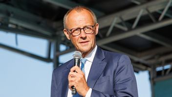 Berlin Tidak akan Membatasi Lagi Jangkauan Senjata yang Dikirim ke Kyiv