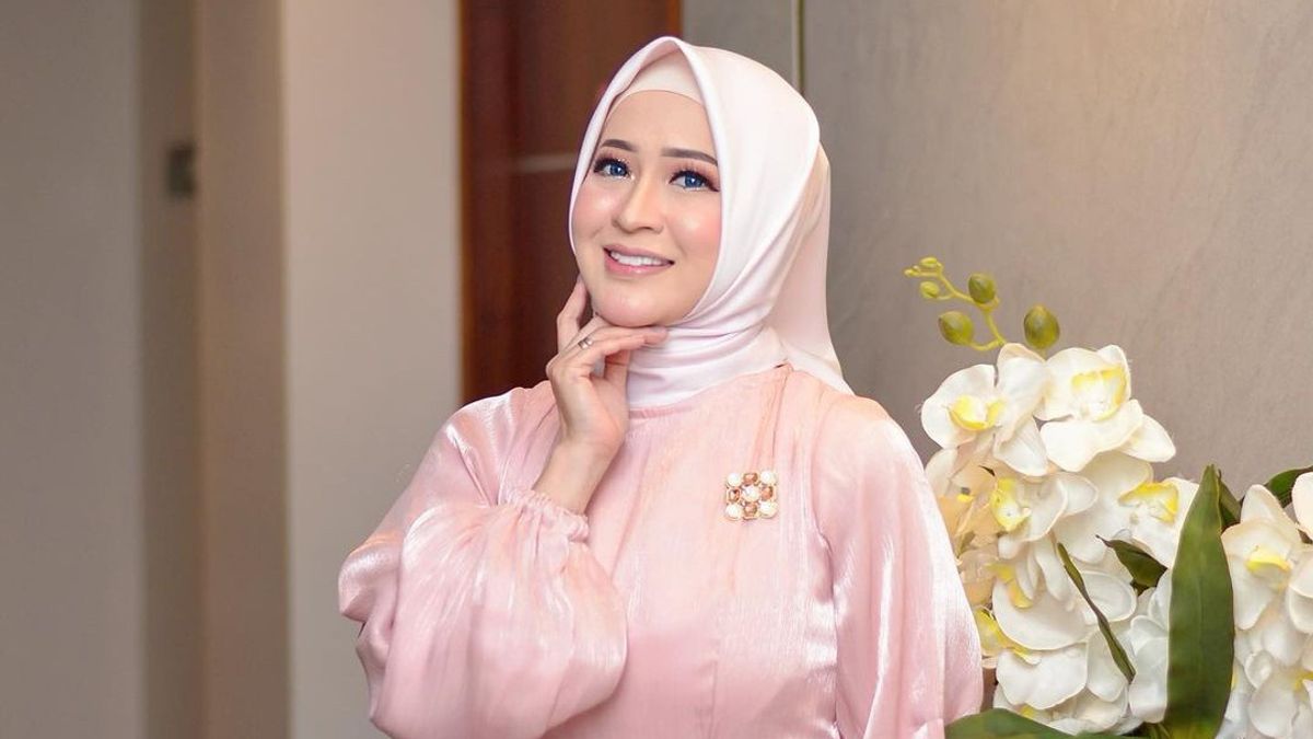 Okie Agustina Grateful To Be Shown Evidence Of Infidelity Gunawan Dwi Cahyo