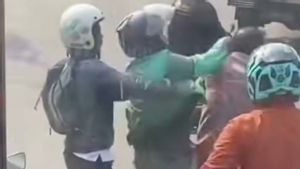 Bentrok Ojol dengan Sopir Bus Transjakarta di Tomang Berujung Damai