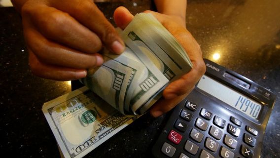 دعوة الناس لتوفير العملات الأجنبية في إندونيسيا ، رئيس LPS: نحن أكثر أمانا من سنغافورة وتايلاند