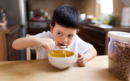 Apakah Anak Kecil Boleh Makan Brutu Ayam, Kenali Manfaat dan Risikonya bagi Kesehatan