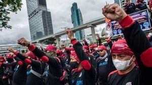 Besok, Puluhan Ribu Buruh Akan Turun ke Jalan dengan 6 Tuntutan di Depan Gedung DPR RI