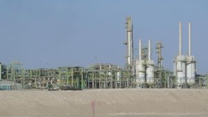 Rudal Iran Dicegat, Puing Jatuh di Dekat Fasilitas Energi Saudi
