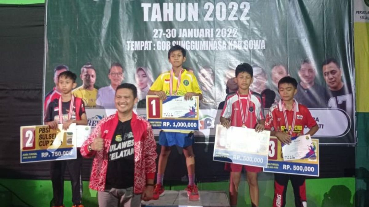 Sandi Karsa Tampil sebagai Juara Umum Empat Kategori Bulu Tangkis Sulsel