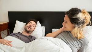 Mendengkur Saat Tidur Bisa Berbahaya, Ini Risikonya untuk Jantung