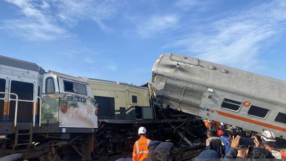 L’identité de la victime décédée à la suite d’une collision avec le train de tourangga local de Bandung, Masinis à Pramugara