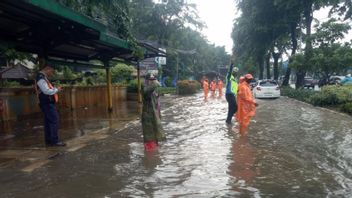 Akibat Hujan Deras, 3 Lokasi di Kawasan Jakpus Masih Tergenang Air