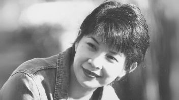 伊里安蒂·埃宁格普拉贾去世年表:因癌症退出医院