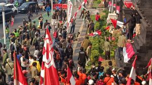 Mahasiwa Soraki Kapolda Metro Saat Sampaikan Permohonan Maaf Kematian Affan Kurniawan